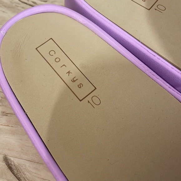 Corkys Slides - Picture 3 of 8